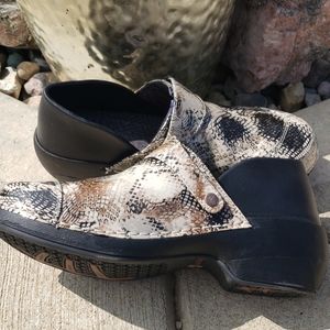 Patent leather snake skin print convertible clogs